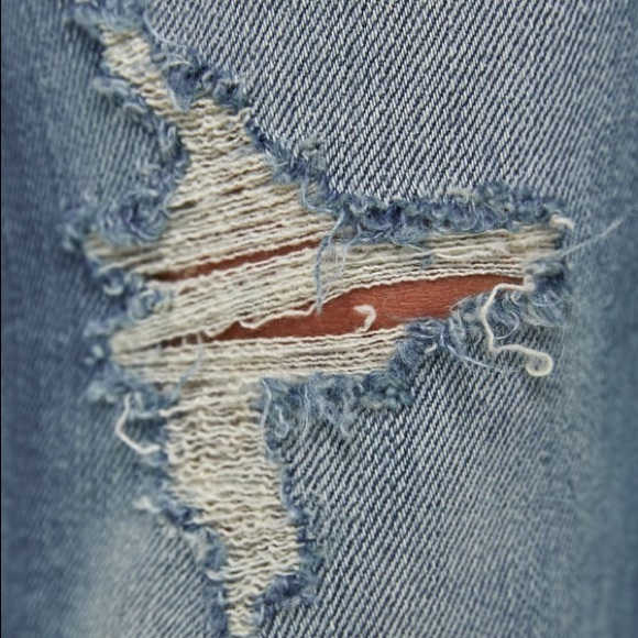 JEANS WITH UNEVEN HEMS AND PEARL BEADS - Picture 4 of 8